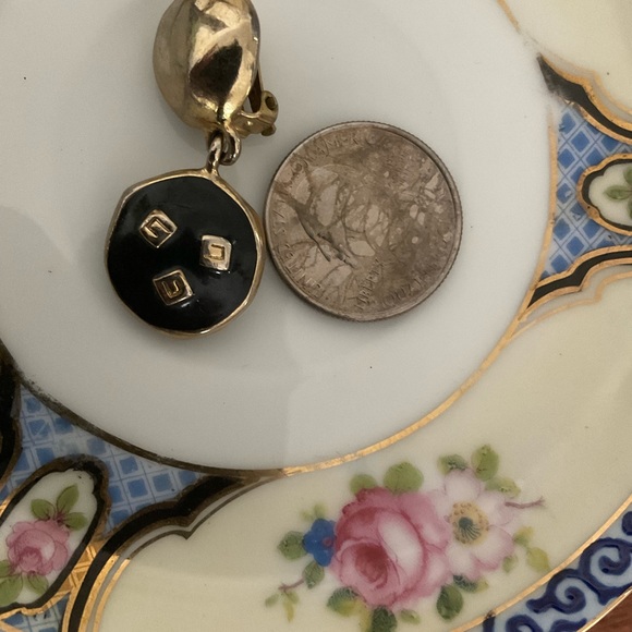 VINTAGE GIVENCHY LOGO GOLD ENAMEL earrings - Picture 8 of 9
